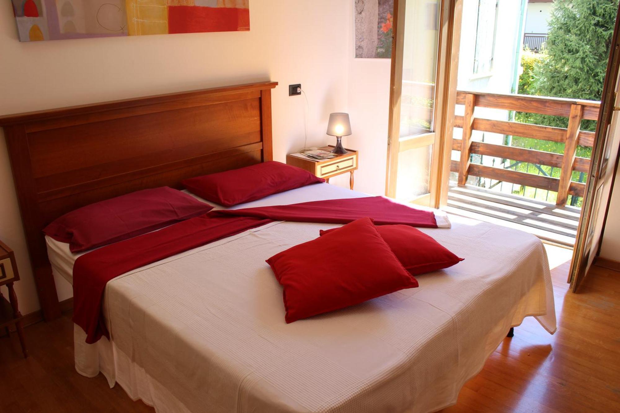 Residence Zecchini Tiarno di Sotto Εξωτερικό φωτογραφία