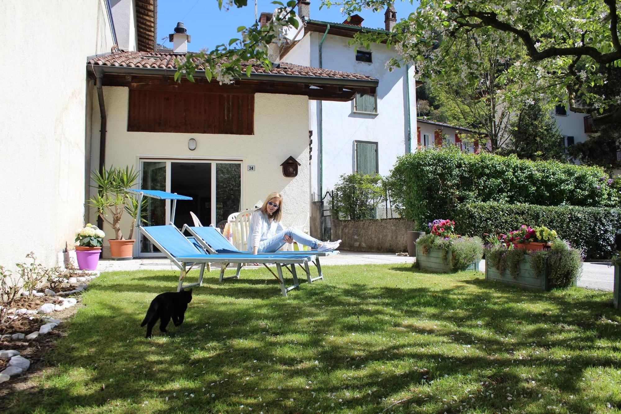 Residence Zecchini Tiarno di Sotto Δωμάτιο φωτογραφία